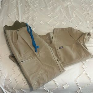 Sandstone Figs Scrubs